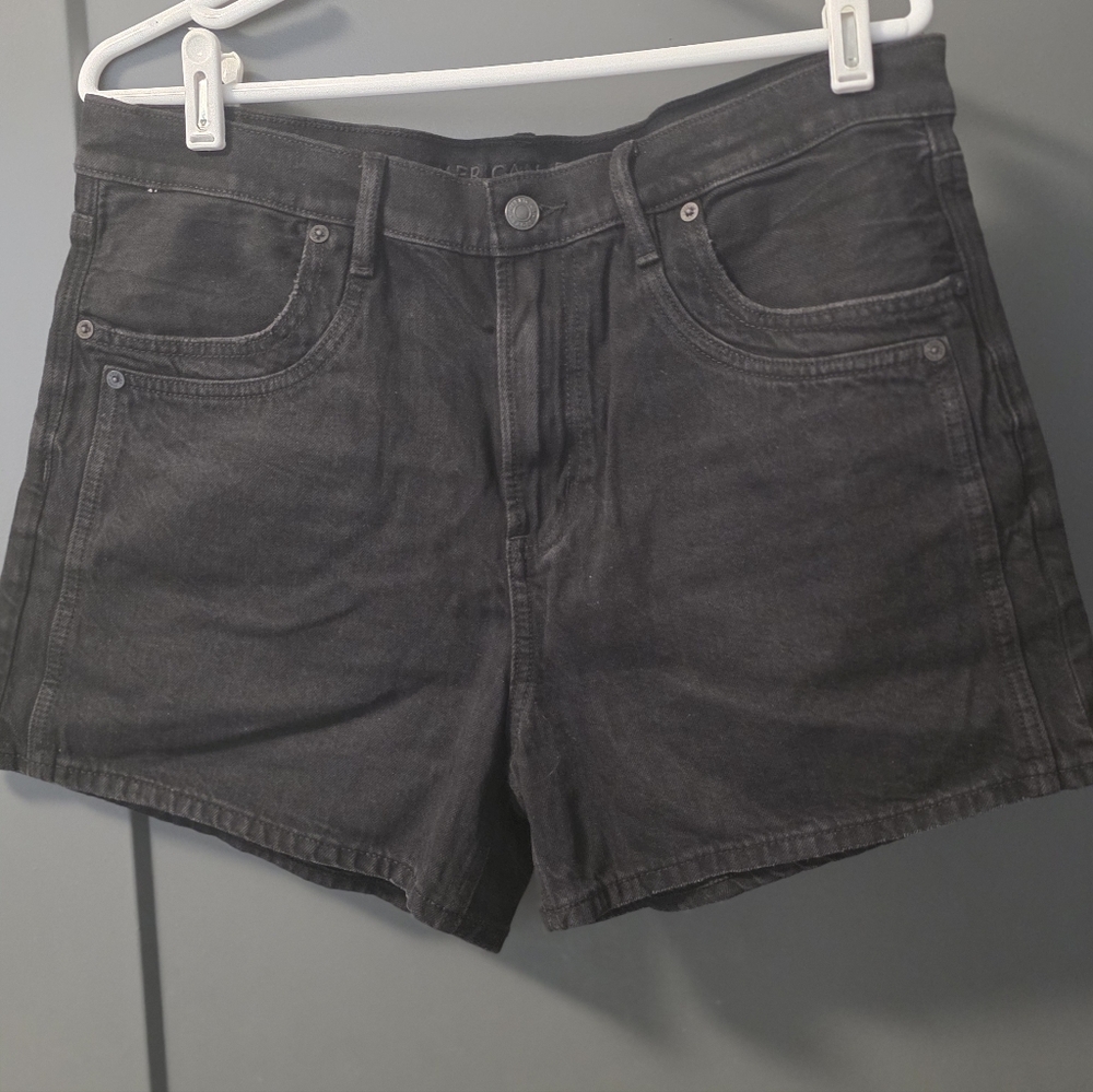 Express black relaxed short Strigid Size 12. 31W